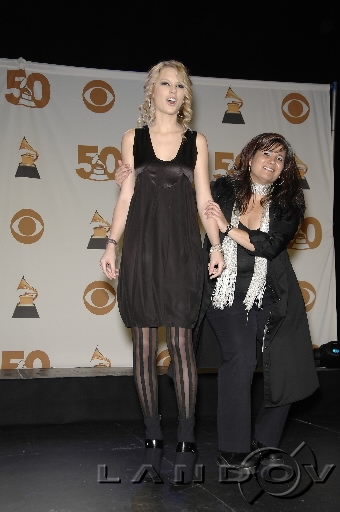 taylorweb0209.JPG