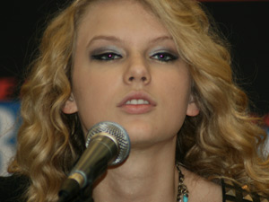 taylorweb052.jpg