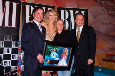 taylorweb057.jpg