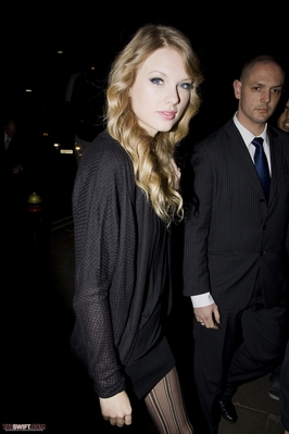 HQ
