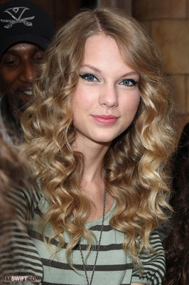 HQ
