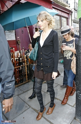 HQ
