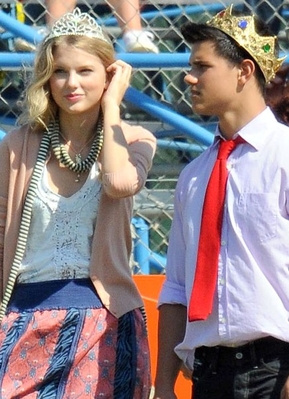 taylorweb081.jpg
