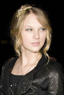 HQ

