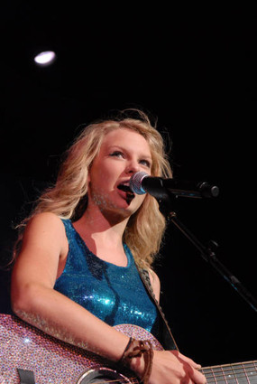 taylorweb014.jpg