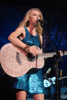 taylorweb05.jpg