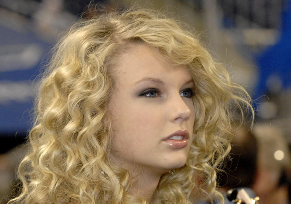 taylorweb09.jpg