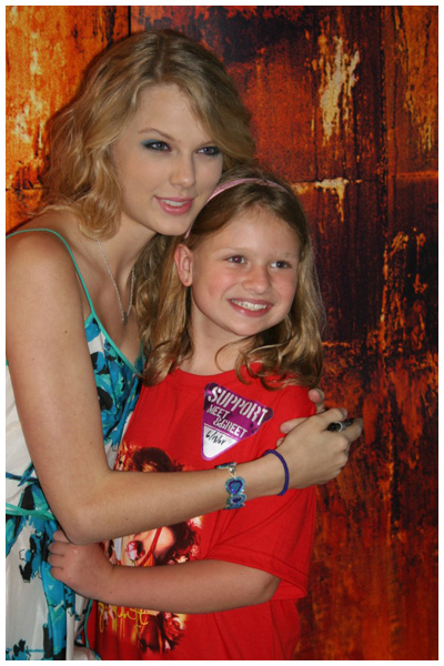 taylotweb421.jpg