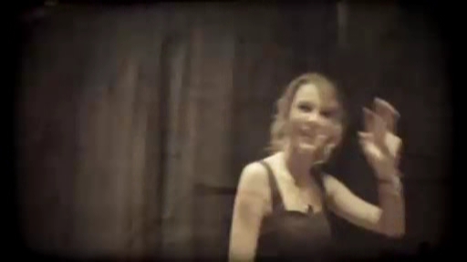 Taylor_Swift-Fearless_(Original_Capture)_mpg_000157521.jpg