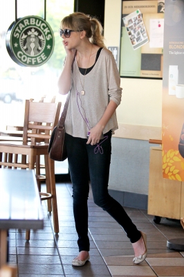 gettingcoffee031.jpg
